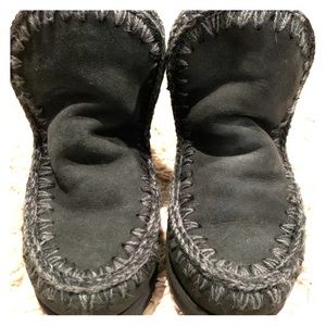 MOU Eskimo 18 black sheepskin boots, size 38